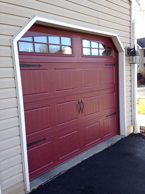 Colored Garage Doors, Door Paint Ideas, Red Garage Door, Red Garage, New Garage Doors, House Flips, Window Options, Carriage Style Garage Doors, Garage Door Colors