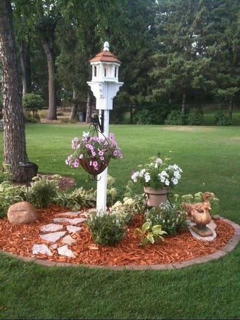 Small Front Yard Landscaping, Garden Yard Ideas, Front Yard Garden, Memorial Garden, Front Yard Landscaping Design, Garden Bed, Flower Bed, Bird Feeder, Lawn And Garden