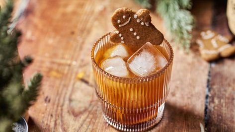 Your next great holiday cocktail awaits with this gingerbread old fashioned, which features a make-from-scratch gingerbread syrup full of warming spices. Brandy Old Fashioned, Gingerbread Syrup, Winter Drink, Orange Syrup, Holiday Cocktail, Winter Drinks, Old Fashioned Cocktail, Tasting Table, Alcohol Recipes