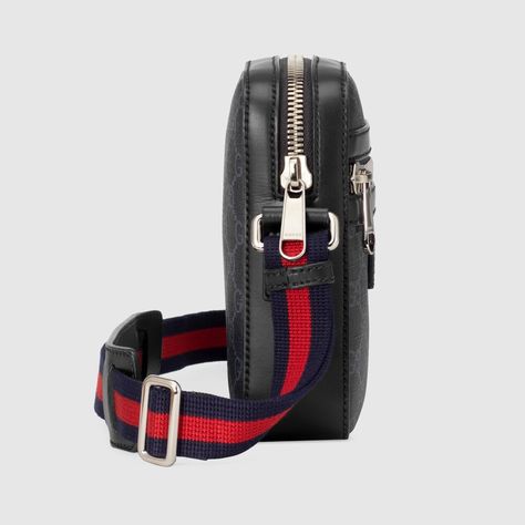 Bag Outfit Men, Gucci Bag Outfit, Gucci Outlet, Gucci Messenger Bags, Bag Outfit, Bags Gucci, Beauty Items, Gucci Belt, Messenger Bags