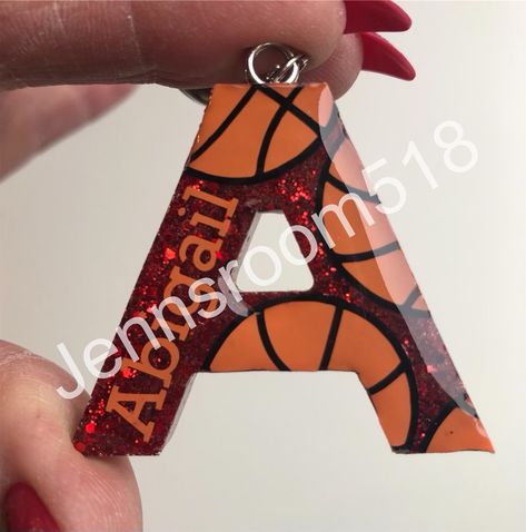 Excited to share this item from my #etsy shop: Personalized Name Basketball keychain (red glitter background), basketball team gift, senior night gift, party favor #partyfavor #basketballgift #basketballbagtag #partyfavor #seniorbasketball #namekeychain #basketballkeychain #personalizedkeychain #personalizedgifts #basketballgifts Diy Basketball Gifts, Softball Party Favors, Basketball Bag Tags, Basketball Senior Night Gifts, Heart Basketball, Background Basketball, Softball Bag Tags, Red Glitter Background, Soccer Party Favors