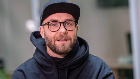 Mark Forster: Überraschendes Ende! Er hat nach sechs gemeinsamen Jahren Schluss gemacht Matthias Sammer, Mark Forster, Paddy Kelly, James Hetfield, Jason Statham, The Voice, Interview, Film, Kaiserslautern