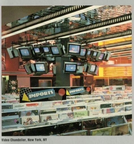 32 Pics of 80's Nostalgia to Wash Over You - Feels Gallery Retro Writing, Vintage Mall, 80s Interior, The Hangover, 80s Design, Tower Records, New Retro Wave, Video Store, Vhs Movie