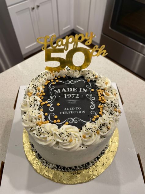 Vintage Aged To Perfection Cake, Vintage 40th Birthday Cake, Elegant 50th Birthday Cake For Men, Aged To Perfection Birthday Cake, Aged To Perfection Party Theme, Aged To Perfection Cake, 65th Birthday Party Ideas, 50th Birthday Cakes, 50th Birthday Cake For Women