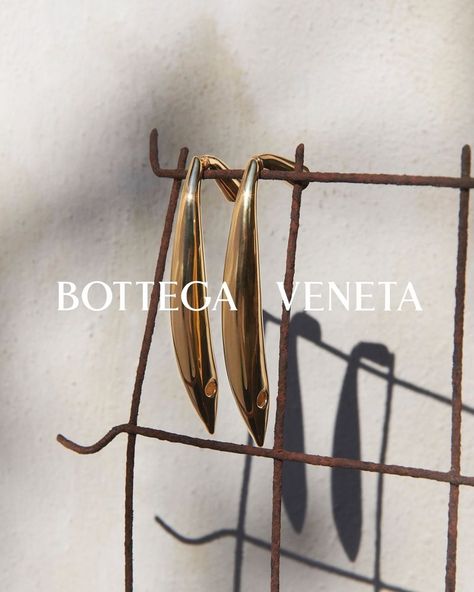 BOTTEGA VENETA AW23 (Bottega Veneta) Golden Aesthetics, Jewelry Campaign, Jewelry Mood Board, Jewelry Product Shots, Brand Campaign, Minimal Aesthetic, Beauty Images, October 23, October 25