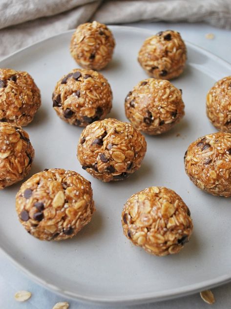 Healthy Snack Bites, Energy Bites Healthy, Oatmeal Yogurt, Bite Size Snacks, Snack Bites, Protein Bites, Balanced Life, Energy Bites, Healthy Diet Recipes