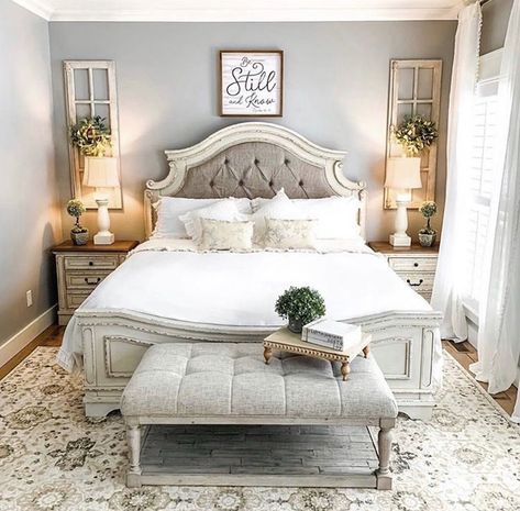 Realyn Bedroom, Cozy Farmhouse Bedroom, Farmhouse Style Bedrooms, Ashley Homestore, Bedroom Interiors, White Upholstery, Bedroom Panel, Farmhouse Bedroom Decor, Master Bedrooms Decor