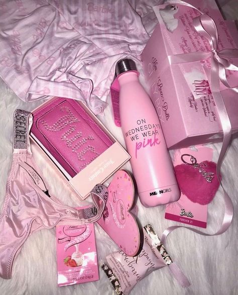 Profumo Victoria Secret, Mode Rose, Pretty Pink Princess, Pink Lifestyle, Baby Pink Aesthetic, Pink Life, Once A Month, Care Home, Pastel Pink Aesthetic