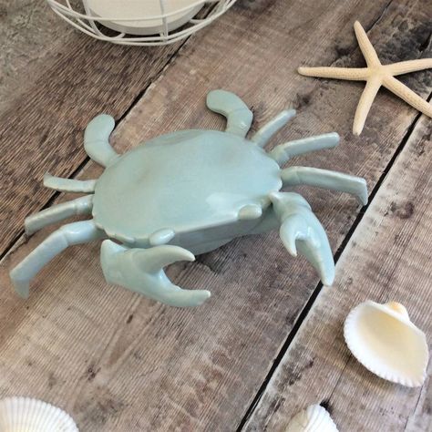 Crab Ceramic, Coastal Ceramics, Crab Ornament, Rock Lobster, Shelf Mantle, Beach House Art, Cerámica Ideas, Underwater Life, Beach Christmas