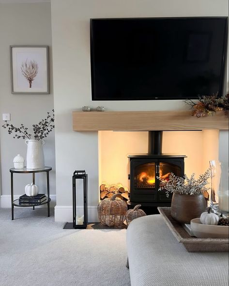 Mirror Garland, Log Burner Living Room, House Renovation Design, Front Room Decor, Cozy Living Room Design, Garland Wreath, Living Room Renovation, Living Room Decor Fireplace, Cottage Living Rooms