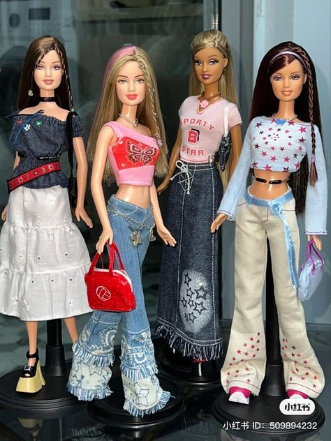 Y2k Barbie, 2000s Girl, Barbie Halloween, Barbie Wardrobe, Bratz Inspired Outfits, Barbie Fashionista, Barbie Diy, Beautiful Barbie Dolls, Fashion Figures