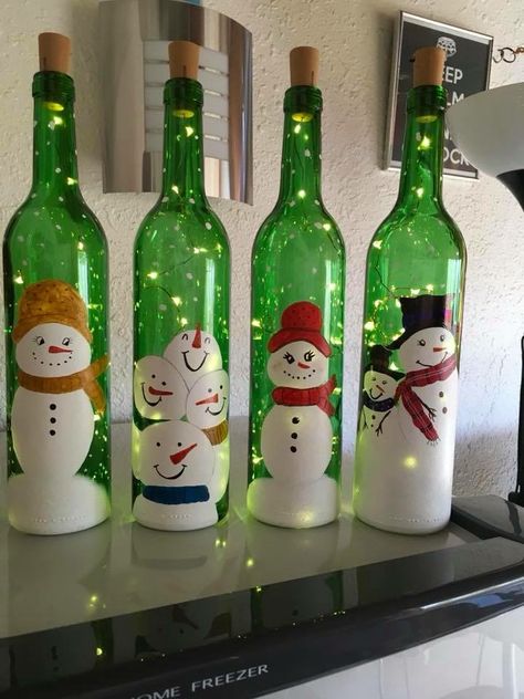 Wine Bottle Crafts Christmas, Holiday Wine Bottles, Diy Christmas Lights, Christmas Decorating Ideas, Glass Bottle Diy, Christmas Wine Bottles, Wine Bottle Art, Glass Bottles Art, Wine Bottle Diy Crafts