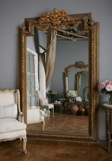 Eye For Design: Decorate With Large, Ornate Leaning Mirrors Leaning Floor Mirror, Deco Baroque, Leaner Mirror, Big Mirror, Vintage Mirrors, Style Deco, French Country Cottage, Interior Paint Colors, Beautiful Mirrors