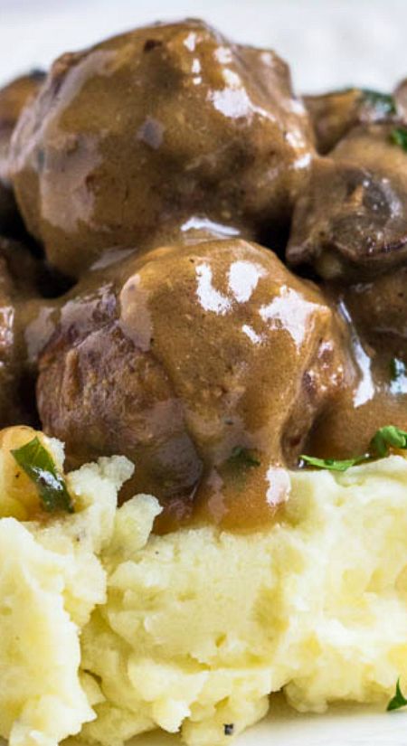 Meatballs And Mashed Potatoes, Cheese Meatloaf, Beef Ideas, Meatballs Recipes, Meatballs And Gravy, Tender Meatballs, Grape Jelly Meatballs, Dutch Food, Meat Eater