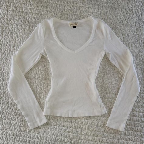 COQUETTE WHITE LONG-SLEEVE TOP  ribbed long-sleeve... - Depop White Longsleeves Outfit, Long Sleeve Tops Aesthetic, Shoujo Style, Coquette White, Trashy Outfits, Professional Work Outfit, White Long Sleeve Top, White Long Sleeve Shirt, Cute Fall Outfits