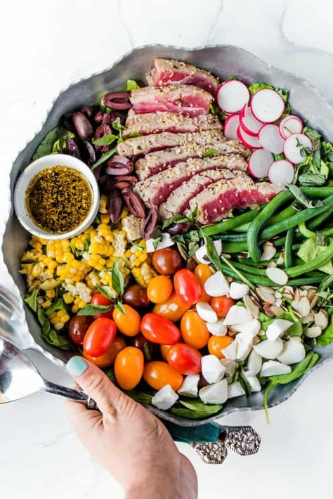 This is a delicious Seared Ahi Tuna Nicoise Salad made with the freshest ingredients! Seared Ahi Salad, Ahi Salad, Ahi Tuna Steak Recipe, Ahi Tuna Salad, Tuna Nicoise Salad, Nicoise Salad Recipe, Seared Ahi Tuna, Ahi Tuna Steak, Tuna Steak Recipes