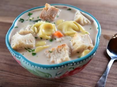 Meatball Tortellini Soup, Ree Drummond Recipes, Creamy Tortellini, Creamy Tortellini Soup, Chicken Dumpling Soup, Tortellini Recipes, Dumplings For Soup, Home Meals, Pioneer Woman Recipes