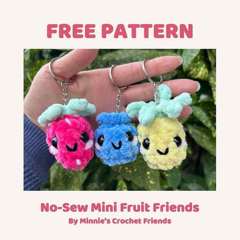 Crochet Mini Amigurumi, Unique Tools, Fall Crochet Patterns, Crochet Fruit, Quick Crochet Patterns, Crochet Keychain Pattern, Small Crochet, Crochet Animals Free Patterns, Crochet Design Pattern