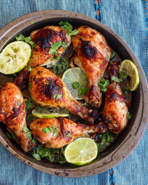 Cilantro Lime Chicken Drumsticks - Ev's Eats Roasted Cauliflower Salad, Summer Chicken Recipes, Cilantro Chicken, Favorite Recipes Chicken, Chicken Drumstick Recipes, Drumstick Recipes, Cilantro Lime Chicken, Favorite Chicken, Lime Chicken