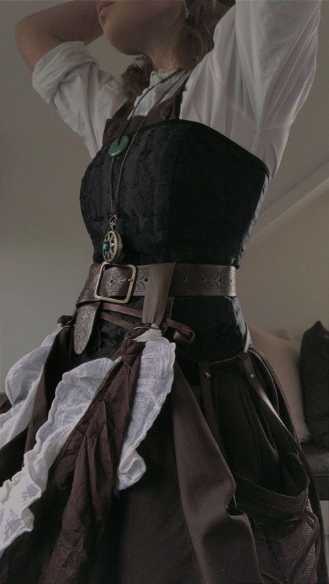 Teal Pirate Outfit, Pirate Cove Aesthetic, Pirate Steampunk Women, Steampunk Outfits Aesthetic, Steampunk Outfit Aesthetic, Fem Pirate Aesthetic, Steampunk Casual Outfits, Steampunk Aesthetic Clothes, Pirate Modern Outfit