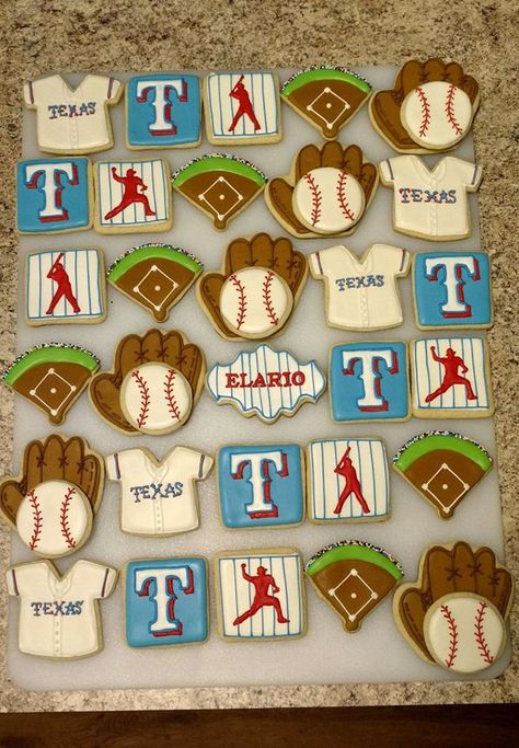 Texas Rangers Cookies, Superbowl Party Desserts, Softball Cookies, Sport Cookies, Decorator Cookies, Bakery Decoration, Baseball Snacks, Ranger Cookies, Summer Sugar Cookies