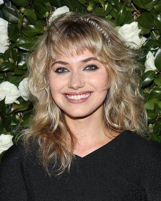 Imogen Poots to Star in Beautiful Ruins Imogen Poots Hair, Imogen Poots, New Hair Do, Beautiful Ruins, Curly Bangs, Curly Hair With Bangs, Cute Cuts, Different Hairstyles, Hairstyles With Bangs