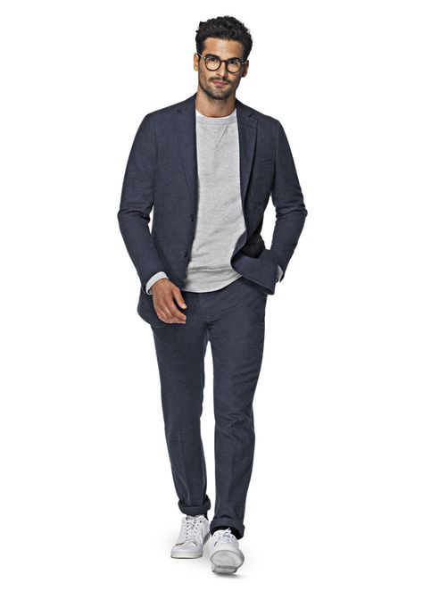 Suitsupply Makes it Easy (and Affordable) to Dress Like an Off-Duty Italian Man Italian Men Style, Italian Style Suit, Italian Mens Fashion, Suits And Sneakers, Sperrys Men, Suit Supply, Smart Casual Menswear, Look Formal, Mens Fashion Smart