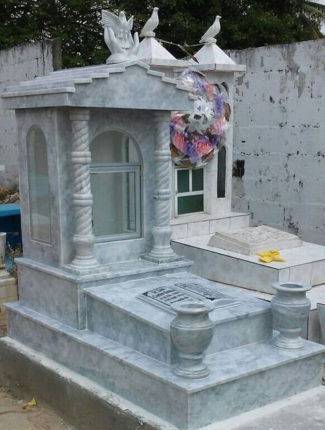 Tomb Stones, Cemetery Ideas, Paper Models, Tombstone, Cute Couples Goals, Cemetery, Angeles, Stone, Art