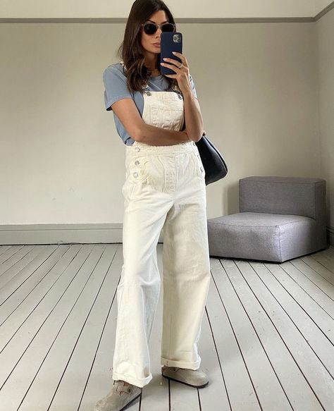 White Overalls Outfit Summer, White Overalls Outfit, European Style Outfits, White Overalls, College Closet, Overall Outfit, Overalls Outfit, Mum Fashion, Spring 2025