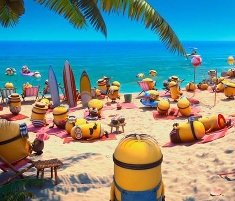 Bring ALL your Minions to the beach!   Book at http://marriott.com/jench using promo code LPR for our 20/20 deal - 20% off the regular rate + $20 Food / Drink credit daily! Minions Aesthetic, Minion Humour, 3 Minions, Minion 2, Funny Minion Pictures, Minion Movie, Minion Pictures, Minions Love, Cute Minions