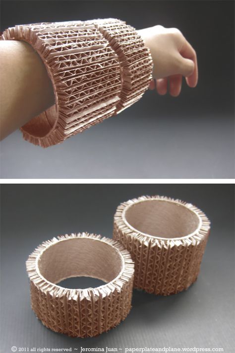 cardboard cuff bangles Corrugated Card, Cardboard Design, Paper Fashion, Corrugated Paper, Mixed Media Jewelry, Paper Toy, Body Adornment, Cardboard Art, Cardboard Paper