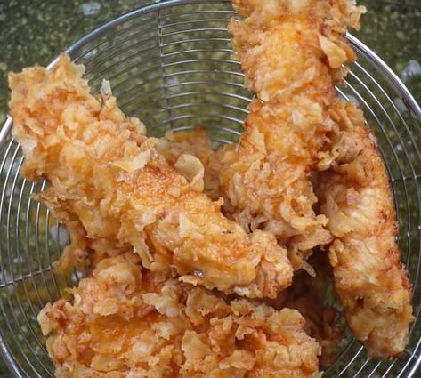 Easy KFC Chicken Tenders Copycat Recipe Kfc Chicken Tender Recipe, Kfc Chicken Tenders Recipe, Copycat Kfc Chicken Tenders, Copycat Popeyes Chicken Tenders, Kfc Fried Chicken Recipe Oven Baked, Best Breading For Chicken Tenders, Kfc Fried Chicken Recipe Copycat Oven Baked, Kfc Style Chicken, Popcorn Chicken Recipe