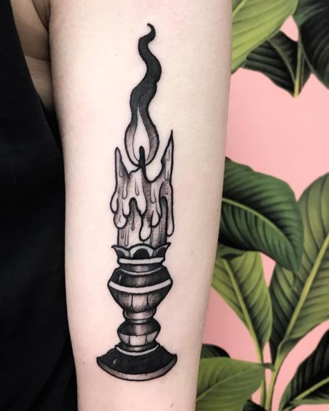 Candle Flame Tattoo, Skull Candle Tattoo, Candle Tattoo Design, Cross Stitch Tattoo, Traditional Skull, Hanya Tattoo, Candle Tattoo, Tattoo Schrift, Flame Tattoos