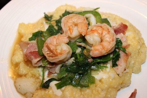 Bacon Shrimp Recipes, Pescatarian Recipes Healthy, Grits Recipes, Gf Meals, Dairy Free Recipes Easy, Cheesy Grits, Seafood Entrees, Grits Recipe, Diary Free