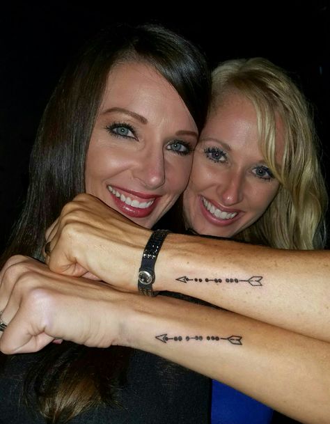 Bestie tattoo! Arrow symbolizes the forward motion of our friendship; inside the arrow is morse code for BFF. ♡♡♡ Morse Code Best Friend Tattoo, Tribe Tattoo Friendship, Friendship Arrow Tattoo, Morse Code Tattoo, Cute Best Friend Tattoos, Friendship Symbol Tattoos, New Beginning Tattoo, Blush Pink Nails, Morse Code Necklace