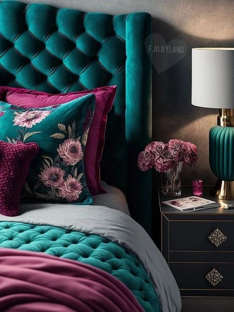 Moody Purple Bedroom, Fuschia Bedroom, Jewel Toned Bedroom Decor, Jewel Tone Bedroom, Purple Bedroom Ideas, Moody Purple, Stylish Bedroom Ideas, Art Decor Ideas, Teal Bedroom