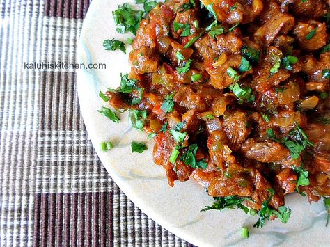 dry fry goat meat with garlic and thyme. Kenyan Food. African Food Peppered Goat Meat, Goat Meat Recipes Indian, Indian Goat Recipes, Goat Meat Recipes, African Goat Meat Recipes, Meat Goats, Creole Sauce, Kenyan Food, Goat Recipes