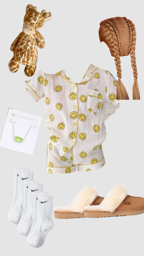 Sleepover Pjamamas Day At School, Cute Sleepover Ideas, Cute Pjs Aesthetic, Pjs Aesthetic, Preppy Sleepover, Pjs Outfits, Sleepover Outfit, Cute Pjs, Cute Pajama Sets