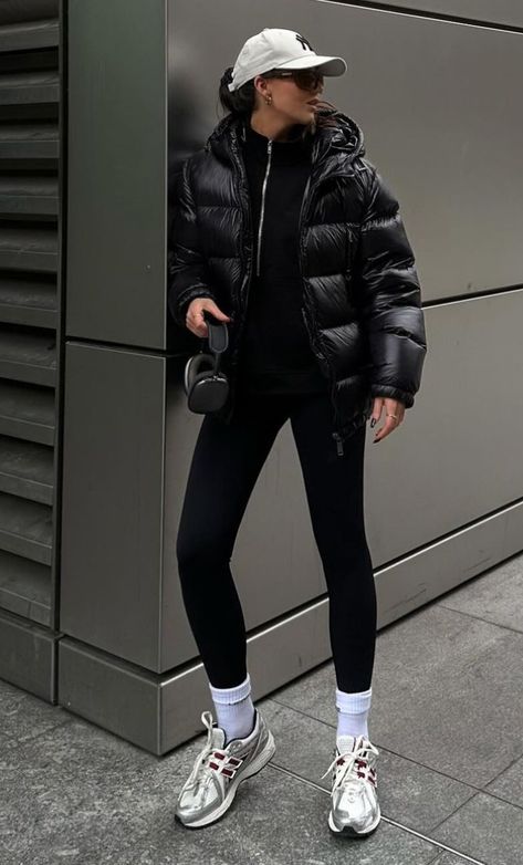 Casual Full-length Leggings For Streetwear, Black Streetwear Leggings, Black Tight Leggings For Streetwear, Black Knee-high Socks For Winter Streetwear, Tight Full-length Streetwear Leggings, Long Socks, Socks, Leggings