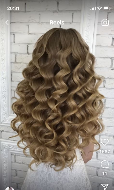 Frizure Za Mladu, Jednostavne Frizure Za Dugu Kosu, Spiral Perm Long Hair, Event Hairstyles, Beach Wave Hair, Hairdos For Short Hair, Wedding Hair Down, Hair Color And Cut, Long Wavy Hair