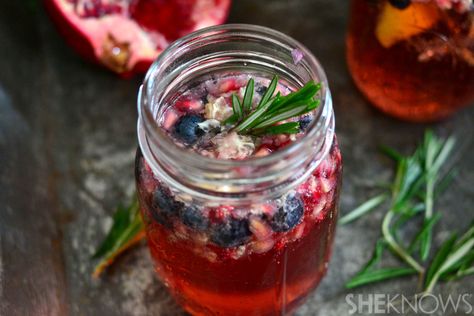 Cranberry Cider Punch, Jingle Juice Recipe, Big Batch Cocktails, Batch Cocktail Recipe, Cranberry Cider, Spicy Candy, Red Wine Sangria, Pitcher Cocktails, Spritzer Recipes