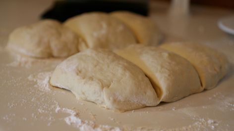 What To Do With Pizza Dough, Recipes Using Pizza Dough, Recipes With Pizza Dough, Leftover Pizza Dough, Using Pizza Dough, Dangerous Foods For Dogs, Pasta Dough Recipes, Biscuit Pizza, French Bread Pizza