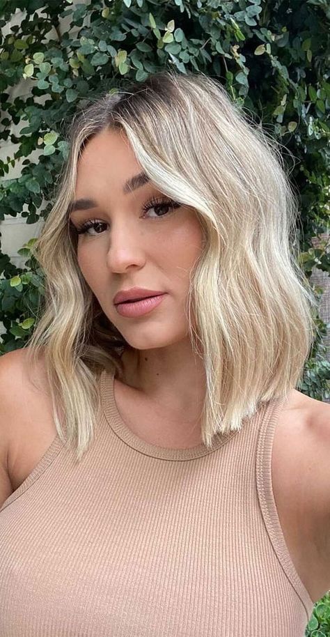 40 Trendy Lob Haircuts & Hairstyles in 2022 : Blonde Soft Textured Lob Straight Textured Bob Haircut, Lob Haircut For Frizzy Hair, Lob 2023 Trends, Short Choppy Blonde Hair, Blonde Lob Straight, Angled Lob Haircut, Edgy Lob, Choppy Lob Haircut, Feathered Lob