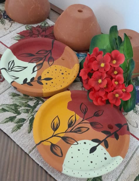 Terracotta Plates Painting, Terracotta Plate Painting, Boho Art Painting, Handmade Pottery Plates, Grandma Crafts, Embroidery Tattoo, Plate Painting, Coaster Art, Boho Painting