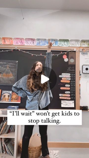 Katie Plunkett on Instagram: "HEY TEACHERS — this one’s for you.   Are your students talking incessantly these days? Same old strategies not working anymore?  I FEEL THAT. My students are a bunch of chatterboxes right now and I honestly get it. Summer is around the corner, we’re in the midst of testing season, and we’re ALL getting restless.   However, we still have three weeks of school left and I’ve had to get creative to channel the chatter and foster focus in my classroom.  These strategies have MAJORLY helped 👇🏼  👏 COPY MY CLAP  Instead of raising your voice or saying “I’ll wait,” try clapping out a beat. Students will copy you. Gradually, more and more will join in. My students particularly love a drumroll once everyone is paying attention!  🤫 THE WHISPER GAME  Give your students Students Talking Over Teacher, Teacher White Board Ideas, Whisper Game, Quiet Critters, Words For Teacher, Teacher Games, Elementary School Classroom, Homeschool Education, Class Management