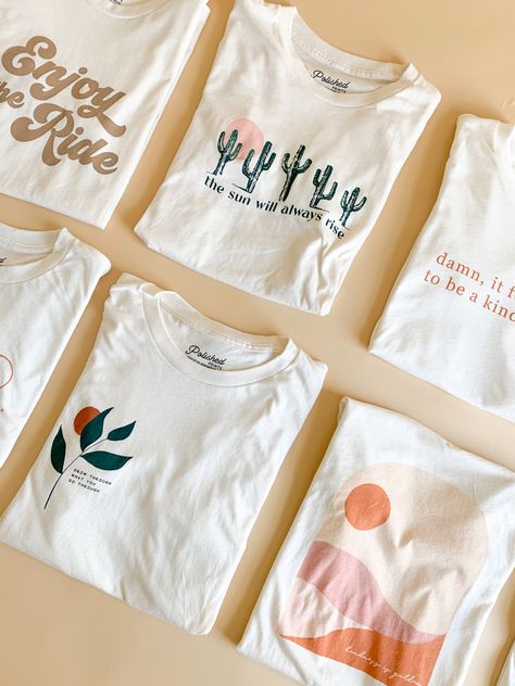 What To Print On A T-shirt, Cute Shirt Prints, Tee Shirt Photography, Cute Tshirts Designs, Best Tshirts Women, T Shirts Printing Design, Printed Tshirt Designs, Tshirt Design Trends, Cute Shirt Designs Aesthetic