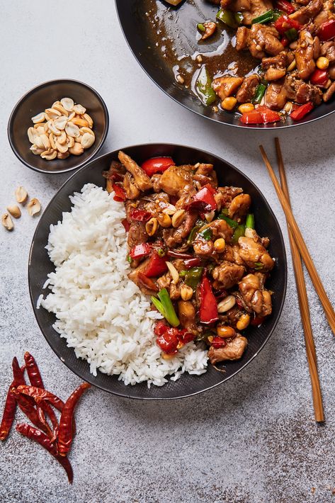 Kung Pao Chicken Photography, Chicken Manchurian Photography, Chicken Food Photography, Chicken Kung Pao, Takeout Food, Chicken With Olives, Asian Kitchen, Stuffed Sweet Peppers, Spicy Chicken