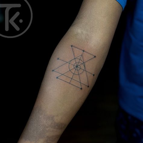 Geometric tattoos like this can indeed have associations with attracting positive energy, balance, or even wealth, depending on the interpretation. The circular elements could symbolize cycles, unity, or wholeness, while the intersecting lines might represent pathways or connections that lead to abundance or prosperity. Ready to wear your own symbol of resilience ? Book with slot today @ 9827343437 #twelfthkala #twelfthkalatattoo #twelfthkalatattoostudio #bestintown #besttattoostudioinbhub... Attracting Positive Energy, Intersecting Lines, Geometric Tattoos, Energy Balance, Positive Energy, Geometric Tattoo, Ready To Wear, Energy, Tattoos