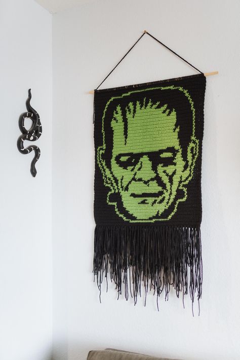 Frankenstein Monster Tapestry Crochet Pattern / Wall Hanging / Weird Art / Home Decor / Goth Art / Monster Art / Halloween Decor - Etsy