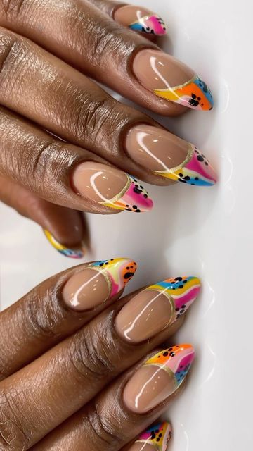 ATL Nail Tech/Nail Artist on Instagram: "Servicing my clients is a joy knowing they trust me with their nails. My retention rate is 90% trust when I tell you, my clients are locked in. They dont play bout me, and I dont play bout them! . . . Good Morning! . . . #gelnailart #nailart #naildesign #nailsalon #artistryatl #Tahra #georgianailart #georgianailsalon #nails #nailsofinstagram #nailfashion #nailstagram #nailsonfleek #nailartoohlala #nailpolish #nailpro #manicure #nailsoftheday #nailarta Almond Nails Black, Detailed Nail Art, Artistic Nails, Black Almond Nails, Chrome Nails Designs, Short Acrylic, Nails 2024, Nail Pro, Short Acrylic Nails